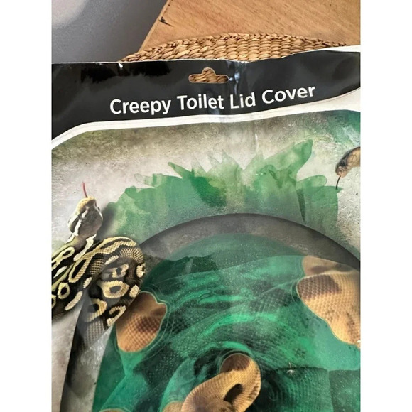 Creepy Toilet Lid Cover - Picture 4 of 8